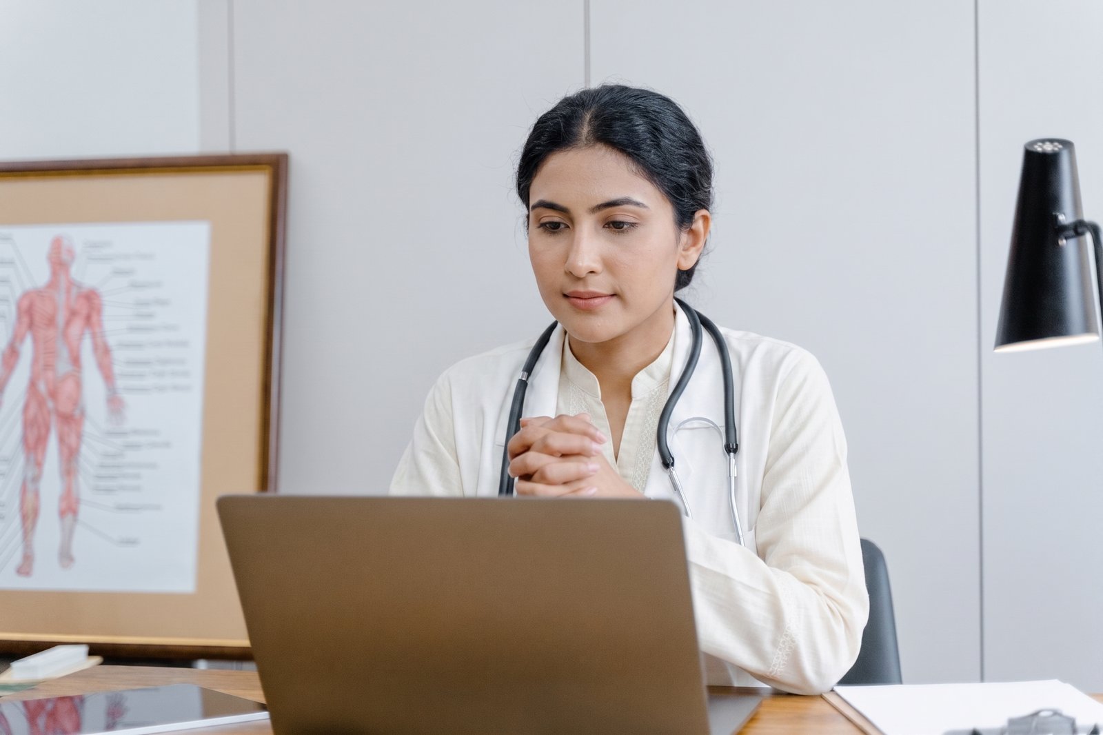 5 Times an Online Doctor Consultation Can Save You a Trip to the Clinic